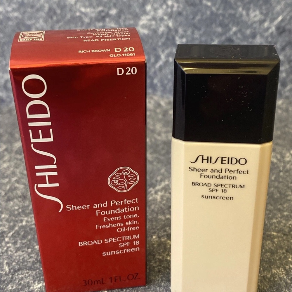 Shiseido Sheer and Perfect Foundation - D20 Rich Brown